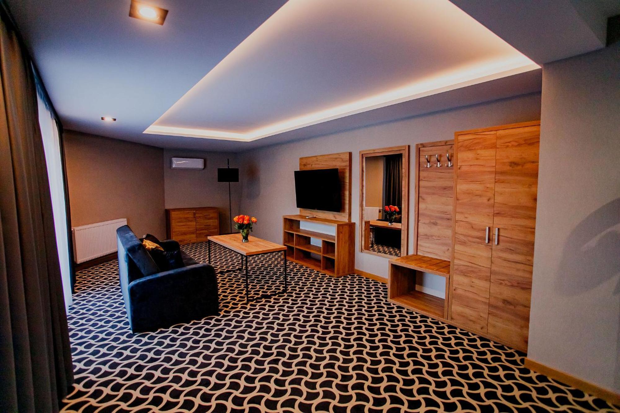 Hotel Coloseum Jarosław المظهر الخارجي الصورة