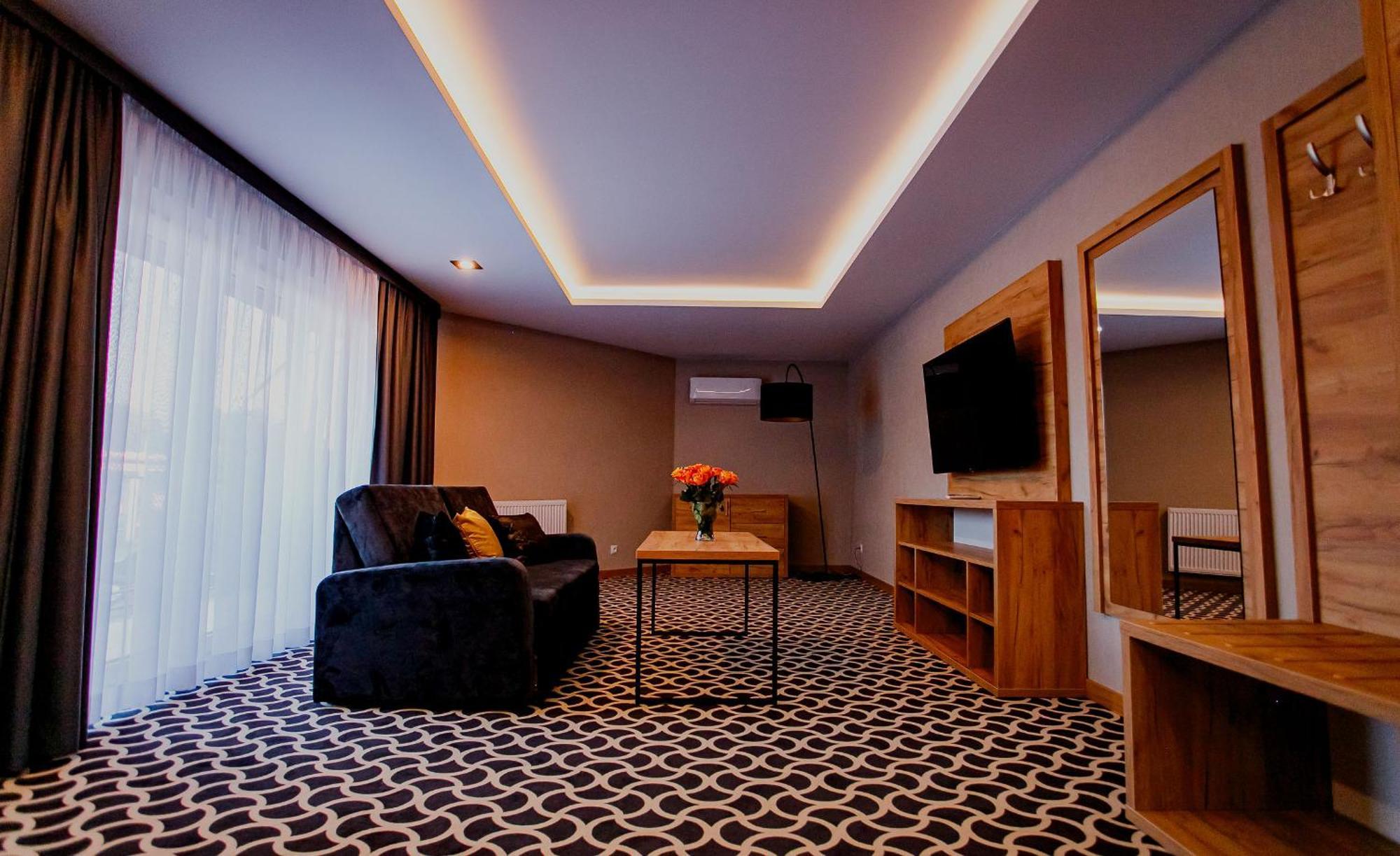 Hotel Coloseum Jarosław المظهر الخارجي الصورة