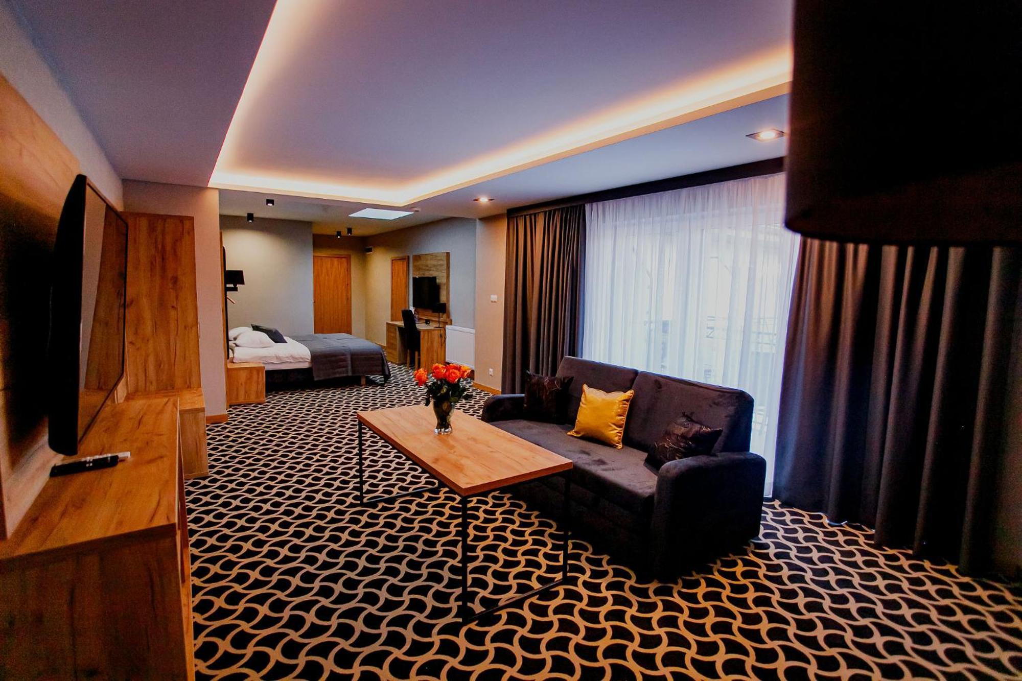 Hotel Coloseum Jarosław المظهر الخارجي الصورة