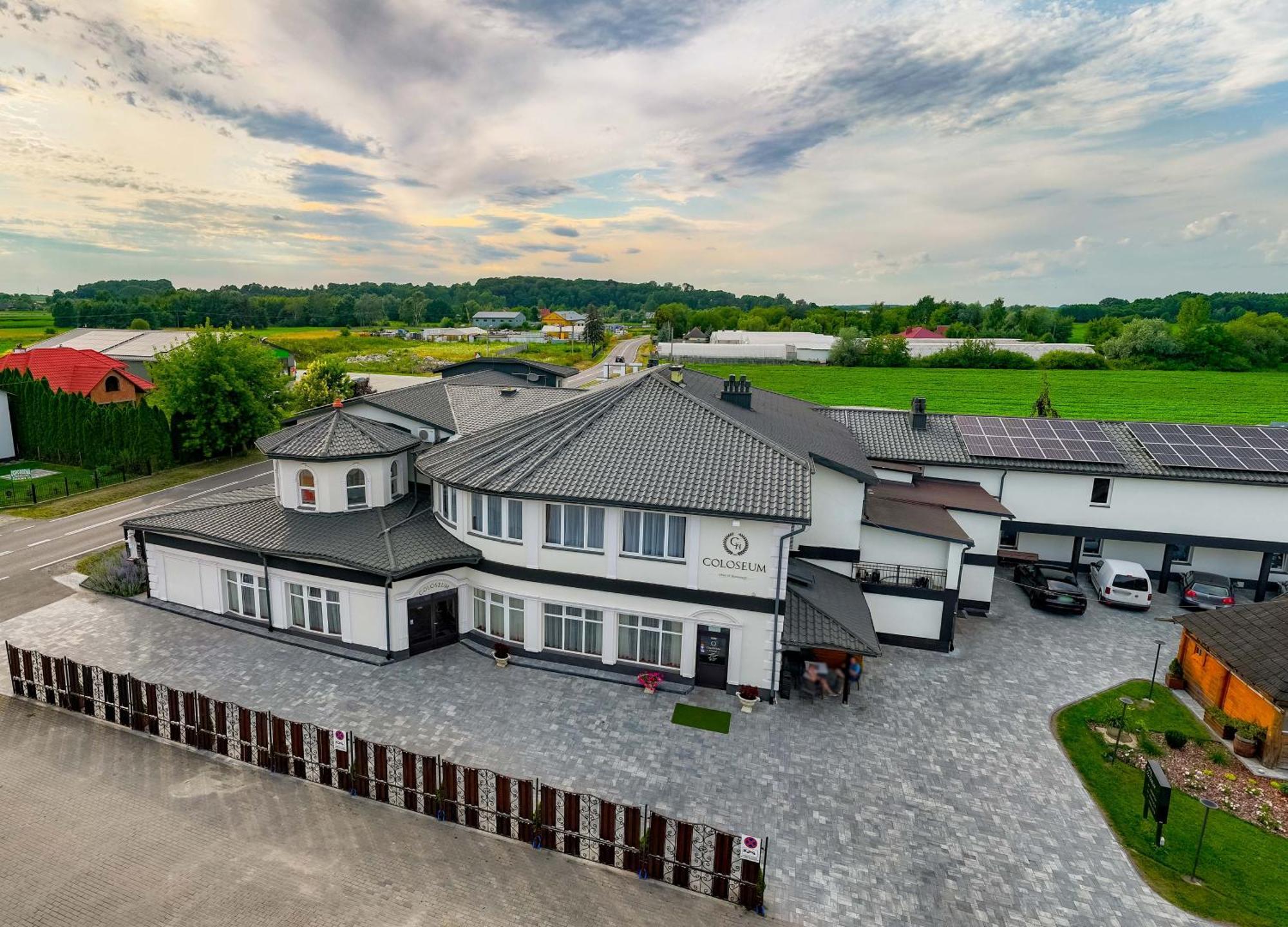 Hotel Coloseum Jarosław المظهر الخارجي الصورة