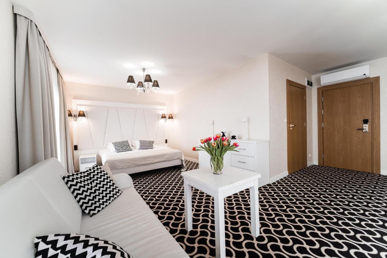 Hotel Coloseum Jarosław المظهر الخارجي الصورة